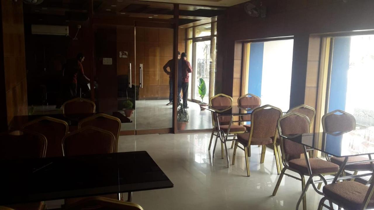 Hotel Shelter 塔拉皮斯 外观 照片